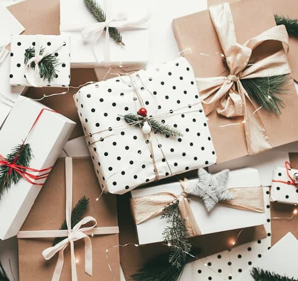 Geschenke für Tannengrün verschönern