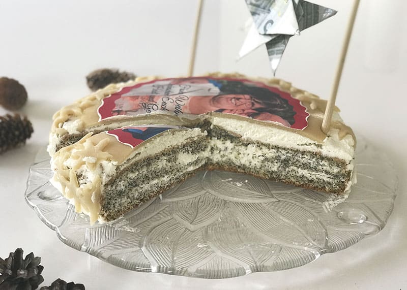 Persönliches Geldgeschenk mit Torte zu Weihnachten 3 Marzipan-Mohn-Torte zu Weihnachten