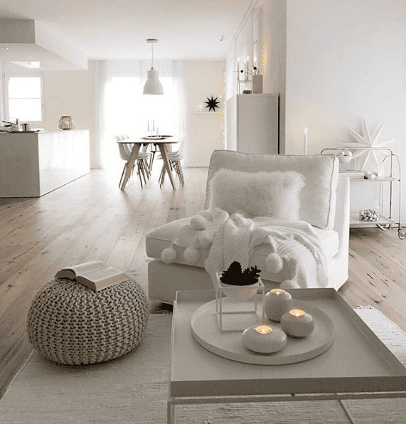 Ein Hocker als dekoratives Wohnaccessoire 6 Pouf Ton-in_ton mit